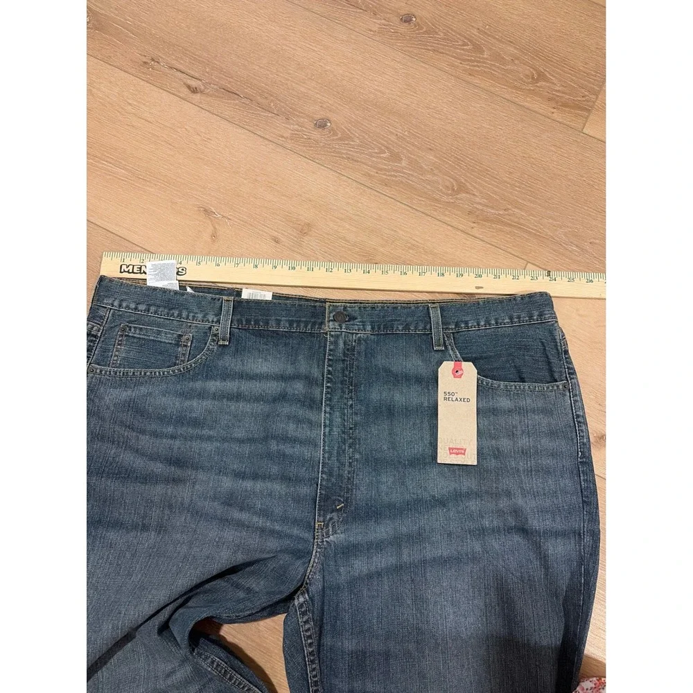 Levis 550 Relaxed Fit Tapered Leg Jeans Mens‎ 48x30 Blue Denim Medium Wash read